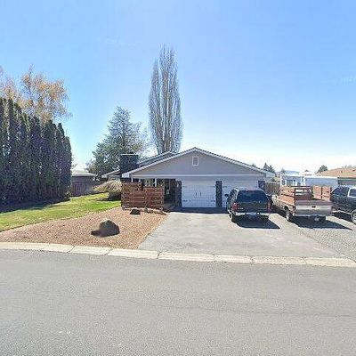 6316 Harlan Dr, Klamath Falls, OR 97603