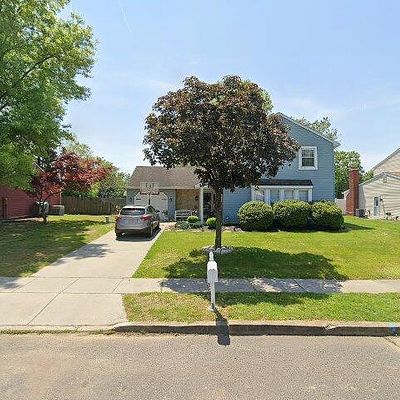 7 Haines Dr, Sewell, NJ 08080