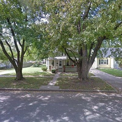 935 Ne Forest Ave, Topeka, KS 66616