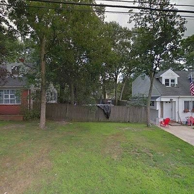 937 Gloucester Ave, Brick, NJ 08723