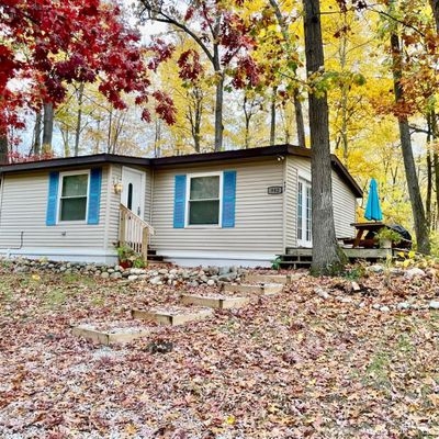 942 Twin Lk, Tipton, MI 49287