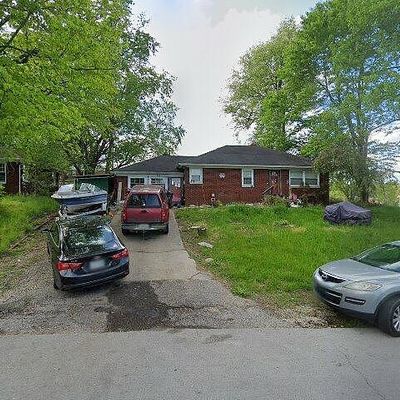 808 Thompson St, Charlestown, IN 47111