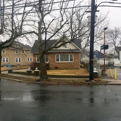 836 E Broad St, Gibbstown, NJ 08027