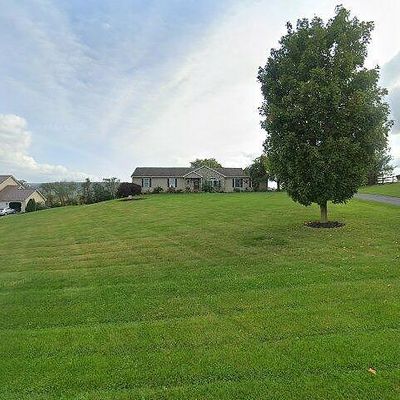 9 Fox Hollow Ln, Carlisle, PA 17015