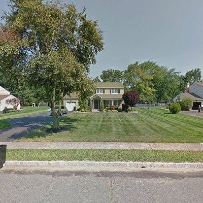 9 Stratford Dr, Manalapan, NJ 07726