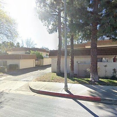 10060 Larwin Ave #6, Chatsworth, CA 91311