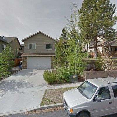 19951 Cliffrose Dr, Bend, OR 97702