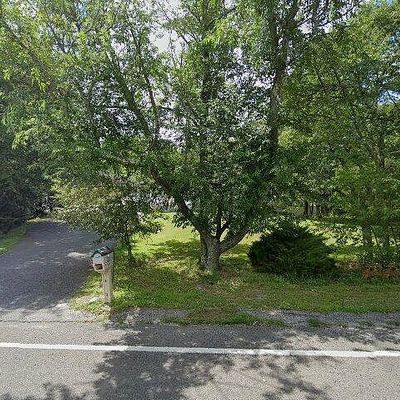 284 Frank Applegate Rd, Jackson, NJ 08527