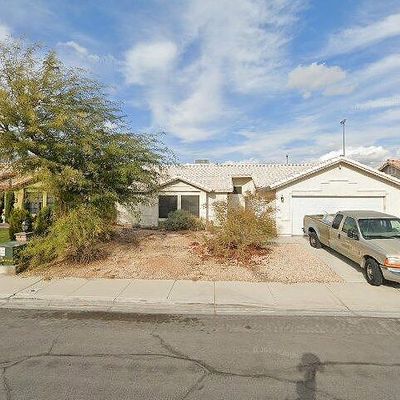 2920 Kenner Dr, North Las Vegas, NV 89032