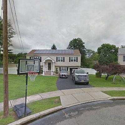 3 Old Farm Rd, Verona, NJ 07044