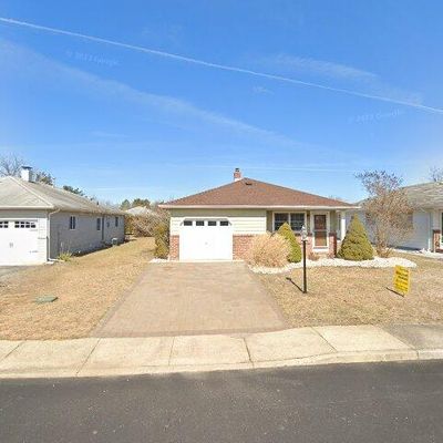 24 Frederiksted St, Toms River, NJ 08757