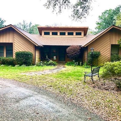 3919 Hanshaw Rd, Ocean Springs, MS 39564