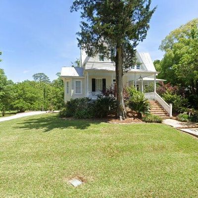 318 Jackson Ave, Ocean Springs, MS 39564