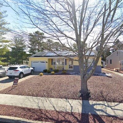 7 Killington Rd, Toms River, NJ 08757