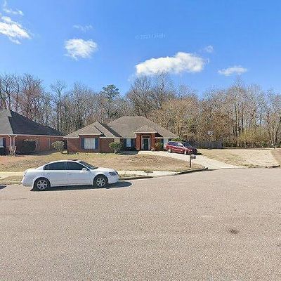 7212 Old Forest Rd, Montgomery, AL 36117