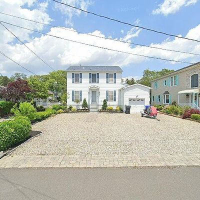 9 Island Ct, Brick, NJ 08724