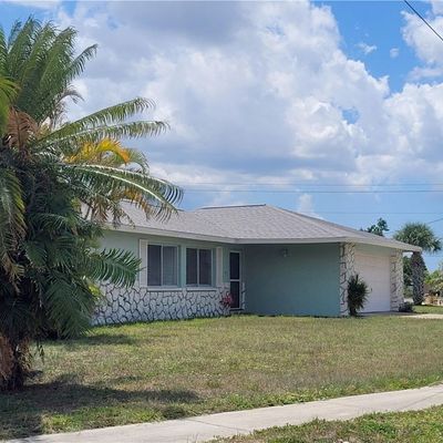 847 Hydrangea Dr, North Fort Myers, FL 33903