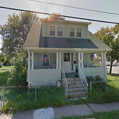 12 Dexter St, Peabody, MA 01960