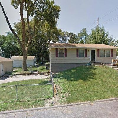 2015 N Bourland Ave, Peoria, IL 61604