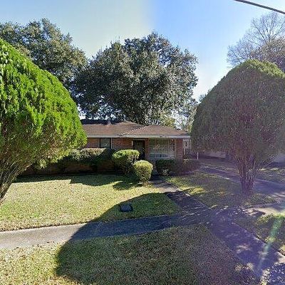 162 Destrehan Dr, Destrehan, LA 70047