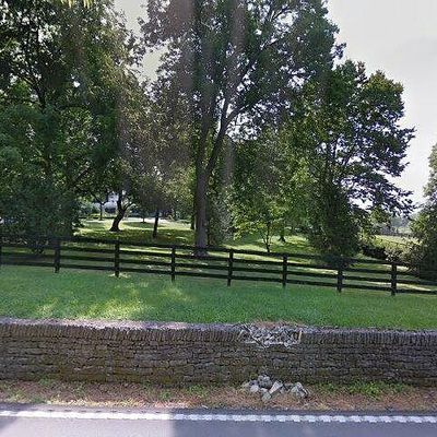 3204 Midway Rd, Versailles, KY 40383