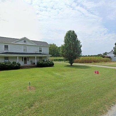 17363 River Rd, Courtland, VA 23837