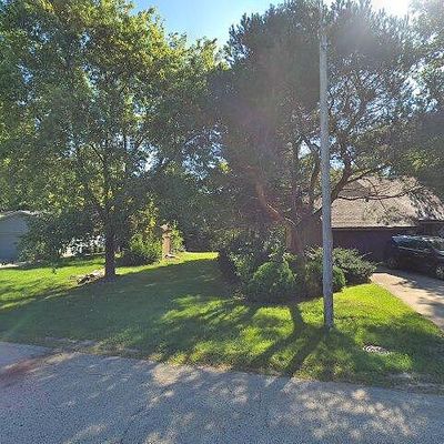1 Willow Ave, Waukegan, IL 60087
