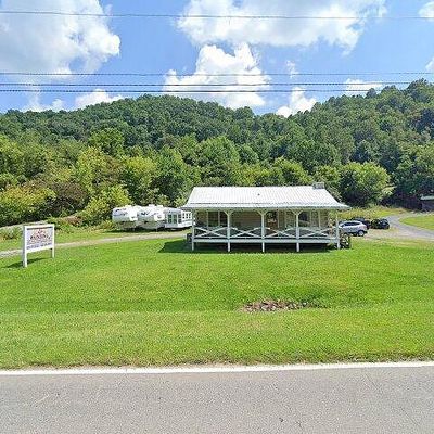 16 Tanner Trl, Waynesville, NC 28785