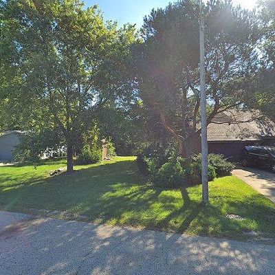 3 Willow Ave, Waukegan, IL 60087