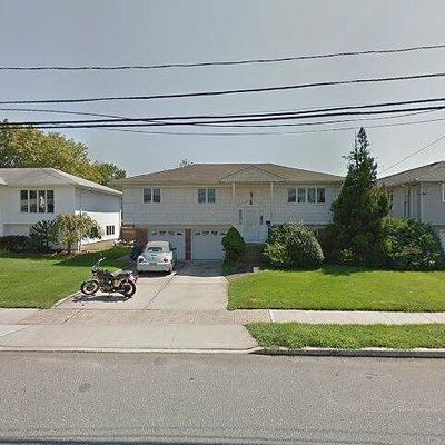 3341 Ocean Harbor Dr, Oceanside, NY 11572