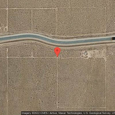 Avenue X #4, Llano, CA 93544