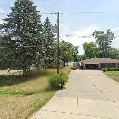 2566 Bullard Rd, Hartland, MI 48353