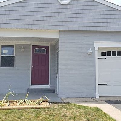 5 Calalou Ct, Toms River, NJ 08757