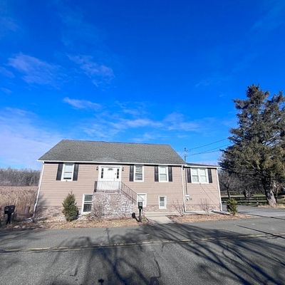 7 Berry Rd, Sussex, NJ 07461