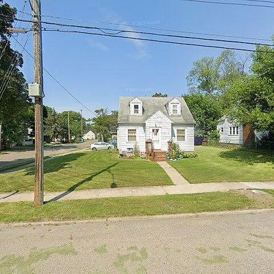 935 Princeton Ave, Lansing, MI 48915