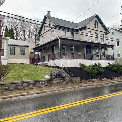 81 W Main St, Windsor, PA 17366