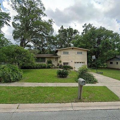 1402 W Winnemissett Ave, Deland, FL 32720