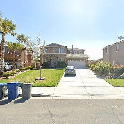 1614 Amargosa Dr, Palmdale, CA 93551