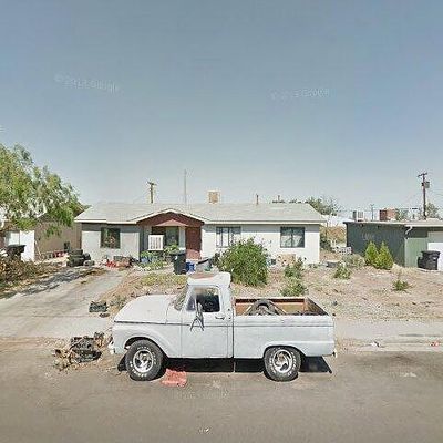 2003 Pecan Dr, Alamogordo, NM 88310