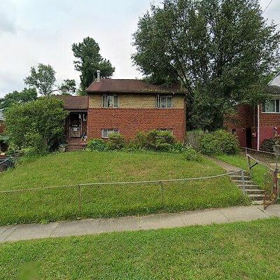 421 Saint Margarets Dr, Capitol Heights, MD 20743