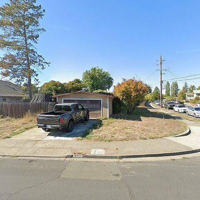 418 Bruce Ave, Rohnert Park, CA 94928