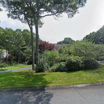 65 Waterford Dr, Marstons Mills, MA 02648