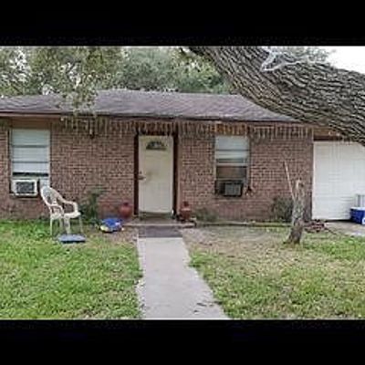 103 Pelican Ave, Aransas Pass, TX 78336