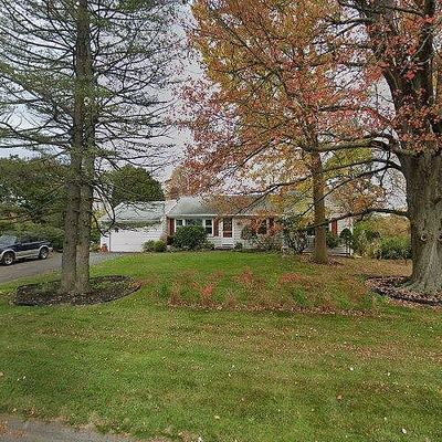104 Higby Rd, Middletown, CT 06457