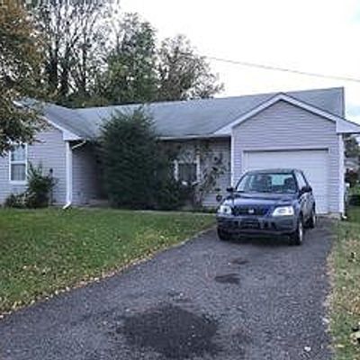 1041 Orange Ave, Sharon Hill, PA 19079