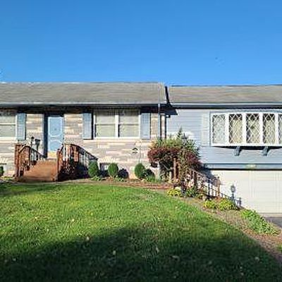 1049 W Swartzville Rd, Reinholds, PA 17569