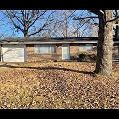 10504 Tate Dr, Saint Louis, MO 63136