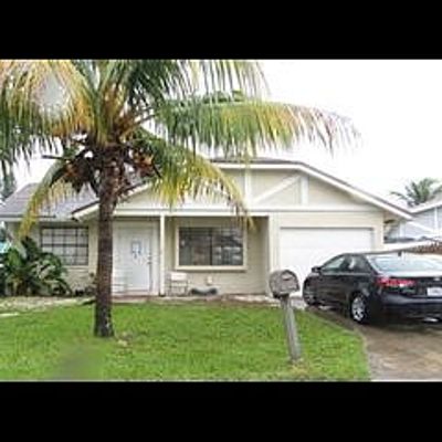 10534 Country Club Ter, Boca Raton, FL 33428