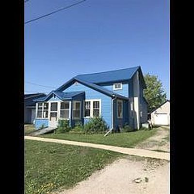 106 King St, Fayette, IA 52142