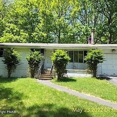 106 Rim Ct, Milford, PA 18337